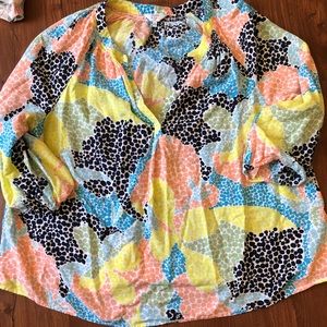 Crown and Ivy flowy top